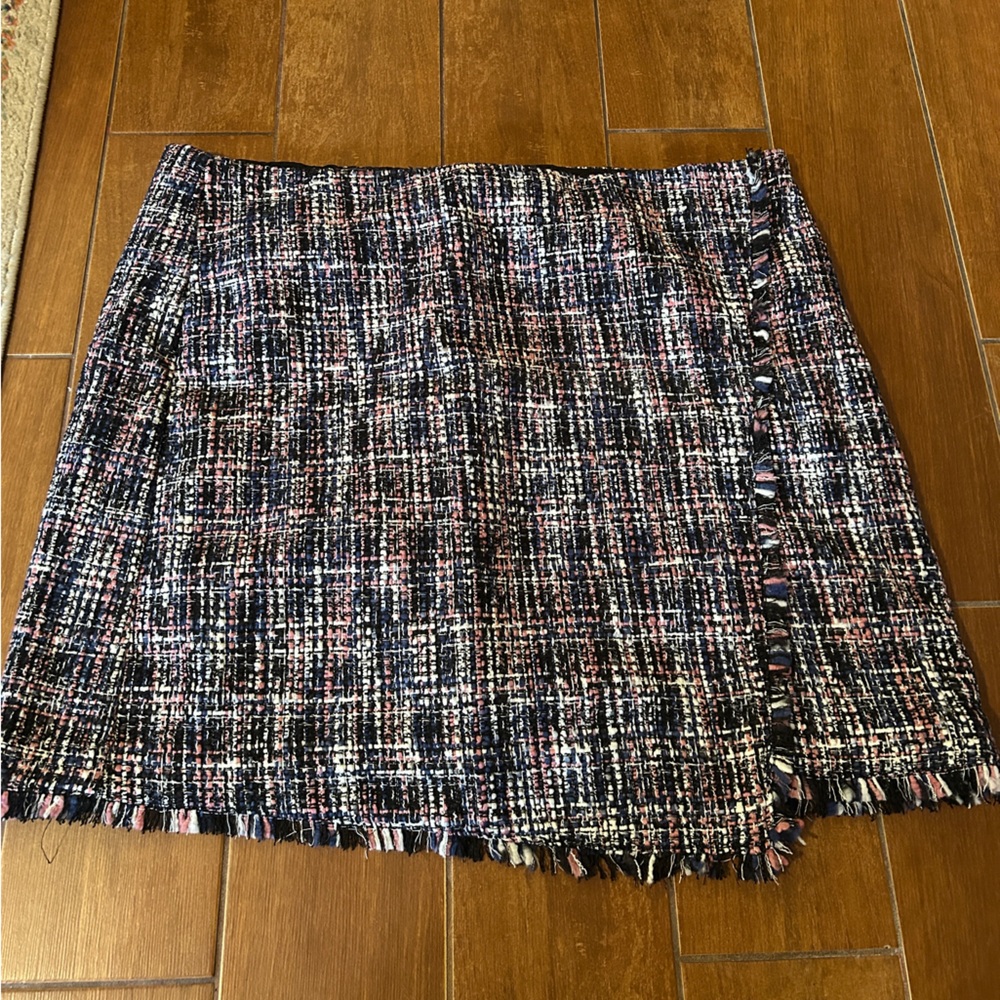 LOFT Plus Black and Pink Tweed Pencil Skirt